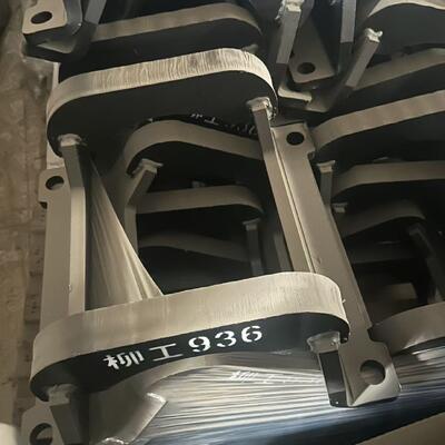 발굴기 사슬 보호기, 사슬 보호기, 착용 저항성 부품, 사슬 받침기